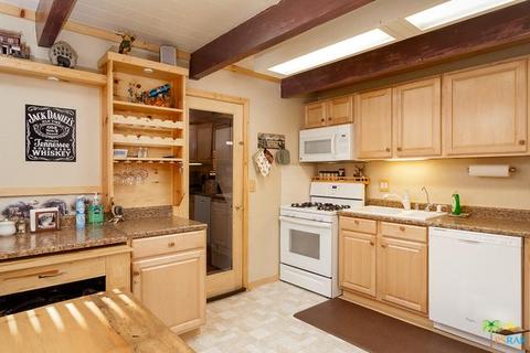 360 Wabash Ln, Sugarloaf, CA 92386 photo 6