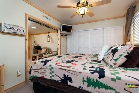 360 Wabash Ln, Sugarloaf, CA 92386 photo 15