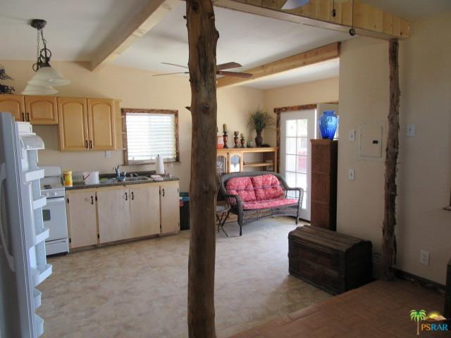 816 Border Ave, Joshua Tree, CA 92252 photo 13