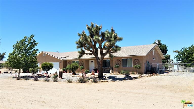 58950 Contera Dr, Yucca Valley, CA 92284 photo 2