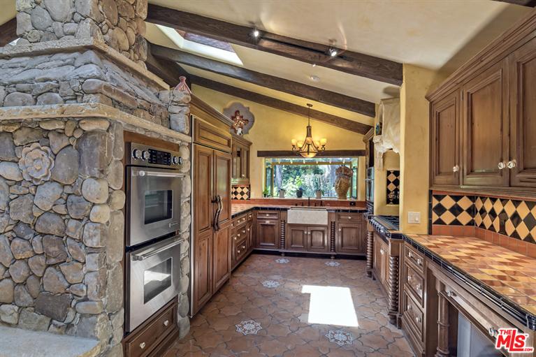 129 Grapevine Rd, Oak View, CA 93022 photo 19