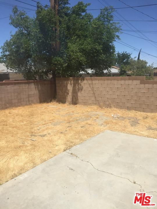 45419 Date Ave, Lancaster, CA 93534 photo 2