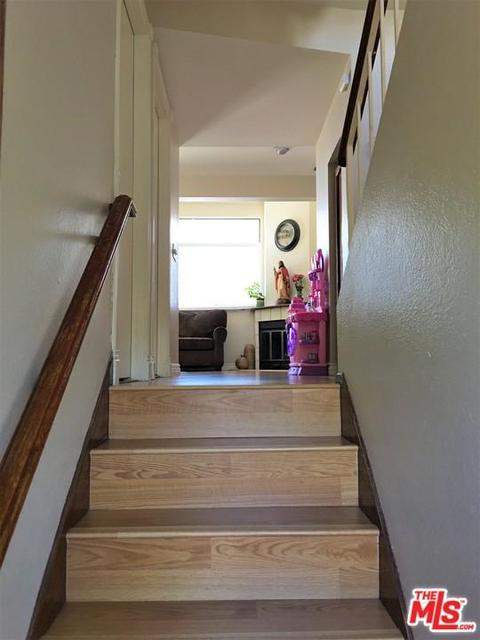 120 W 223rd St #14, Carson, CA 90745 photo 2