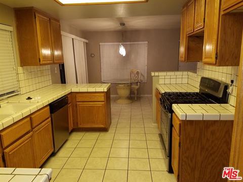 10225 Agate Ave, Mentone, CA 92359 photo 15