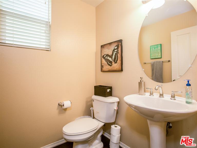 9610 Cherry Hill St, Pacoima, CA 91331 photo 21