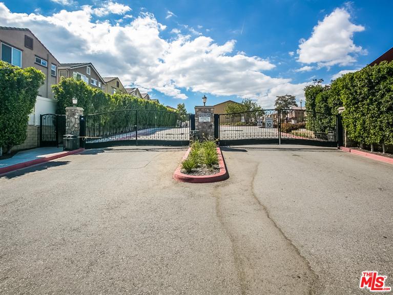 9610 Cherry Hill St, Pacoima, CA 91331 photo 32