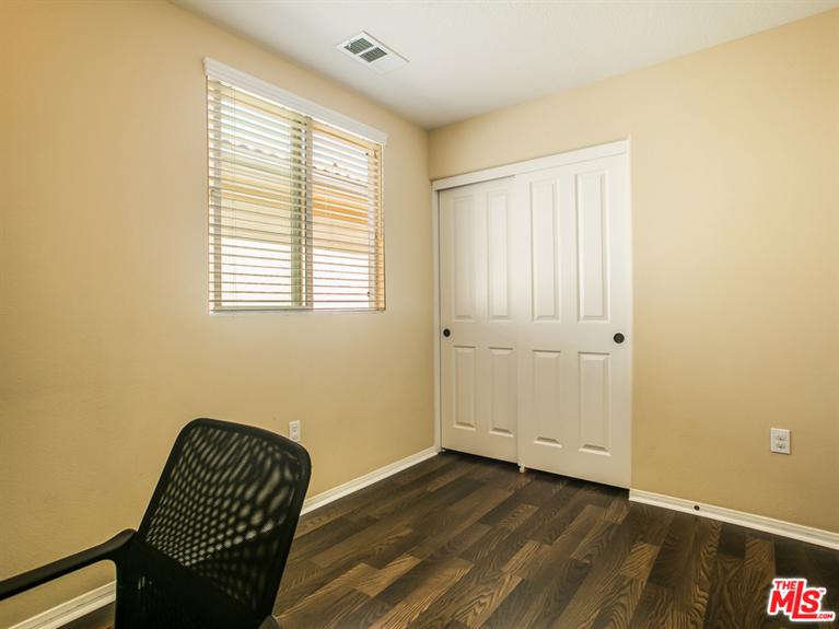 9610 Cherry Hill St, Pacoima, CA 91331 photo 15