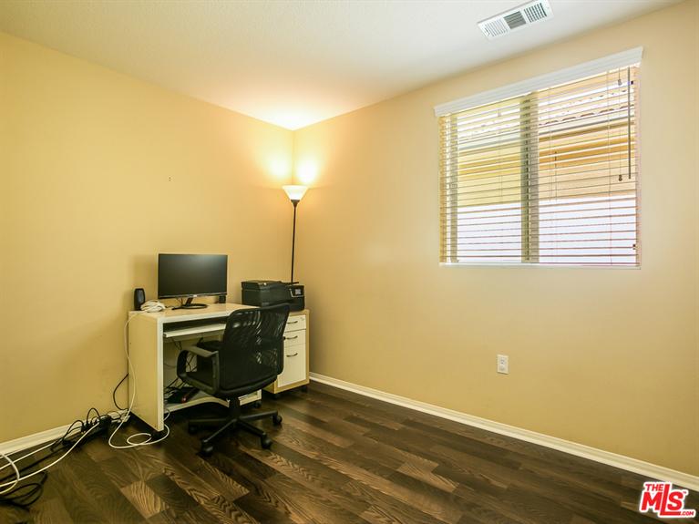 9610 Cherry Hill St, Pacoima, CA 91331 photo 14