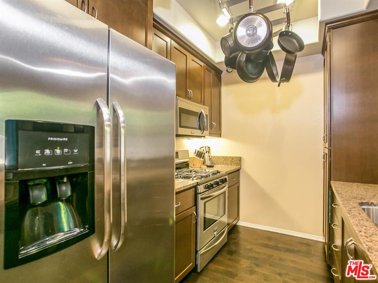 9610 Cherry Hill St, Pacoima, CA 91331 photo 7