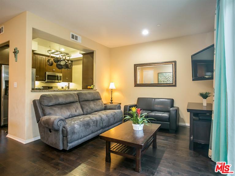 9610 Cherry Hill St, Pacoima, CA 91331 photo 4
