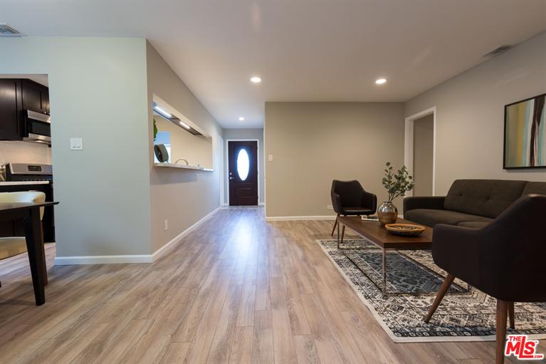 8031 White Oak Ave, Reseda, CA 91335 photo 5