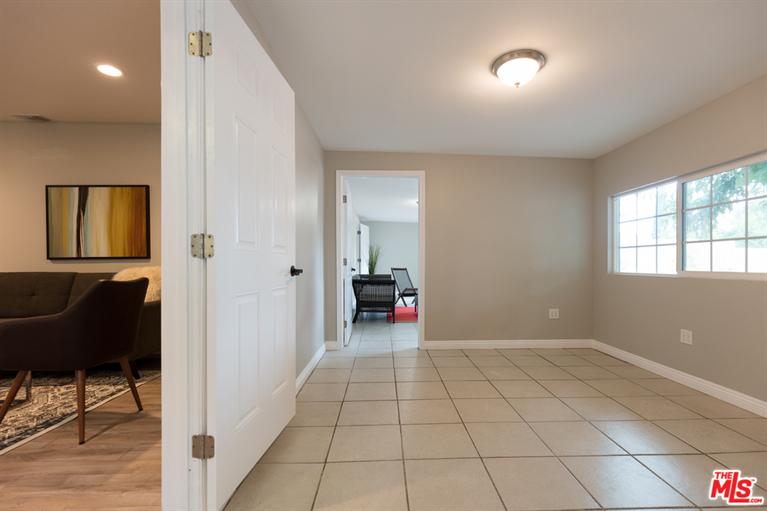 8031 White Oak Ave, Reseda, CA 91335 photo 23