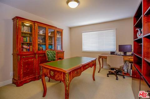 2460 Flintridge Dr, Glendale, CA 91206 photo 15