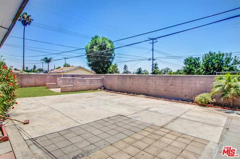 27197 Crest St, Highland, CA 92346 photo 5