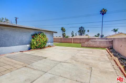 27197 Crest St, Highland, CA 92346 photo 4
