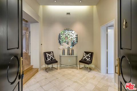 1265 Chateau Rd, Pasadena, CA 91105 photo 4