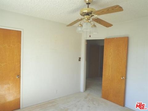 1305 S Tamarind Ave, Compton, CA 90220 photo 14