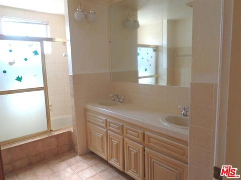 1305 S Tamarind Ave, Compton, CA 90220 photo 16