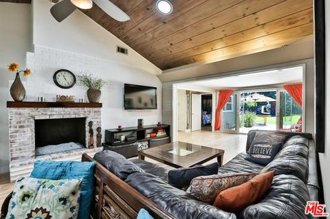 6056 Beeman Ave, North Hollywood, CA 91606 photo 8