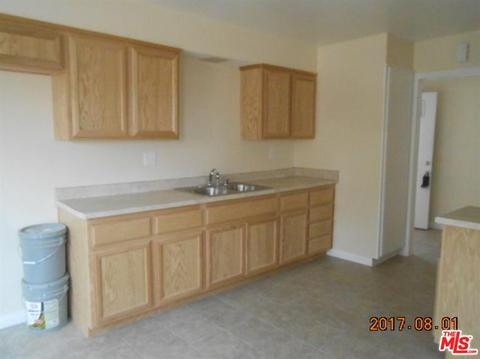44503 2nd St, Lancaster, CA 93535 photo 3