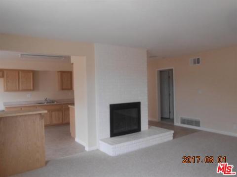 44503 2nd St, Lancaster, CA 93535 photo 4