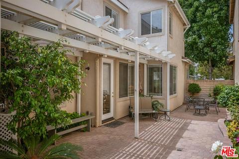 2476 Gatehouse Ln, Simi Valley, CA 93063 photo 9