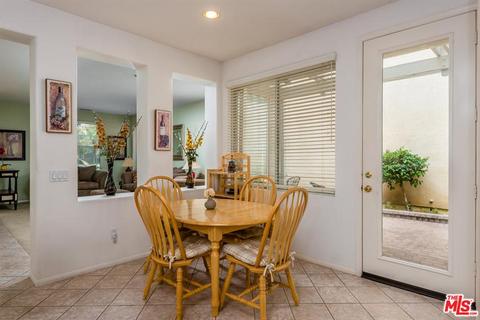 2476 Gatehouse Ln, Simi Valley, CA 93063 photo 4