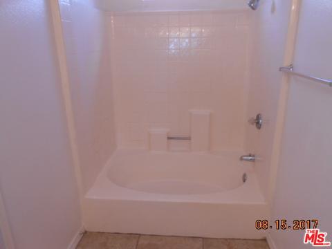 175 Racquet Club Dr, Compton, CA 90220 photo 12