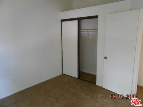 175 Racquet Club Dr, Compton, CA 90220 photo 14