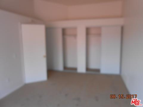 175 Racquet Club Dr, Compton, CA 90220 photo 10