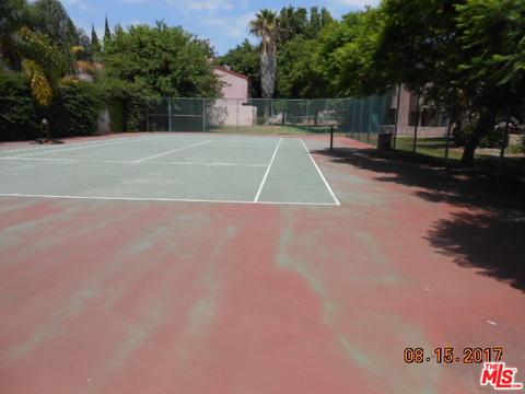 175 Racquet Club Dr, Compton, CA 90220 photo 16