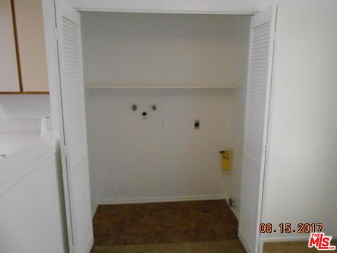 175 Racquet Club Dr, Compton, CA 90220 photo 5