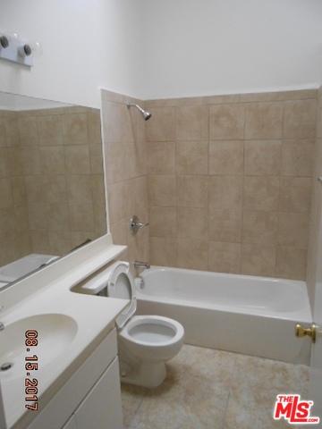 175 Racquet Club Dr, Compton, CA 90220 photo 15