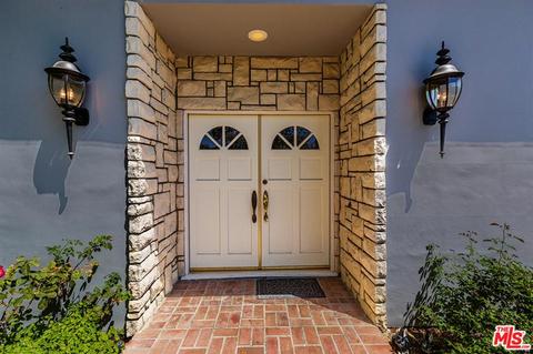 31 Cinch Rd, Bell Canyon, CA 91307 photo 2