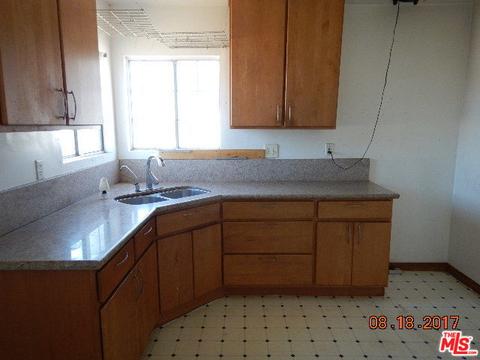 21326 Lynton Ave, Carson, CA 90745 photo 7