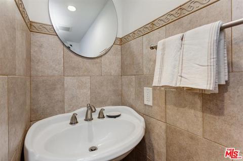 701 E Acacia Ave #E, Glendale, CA 91205 photo 15