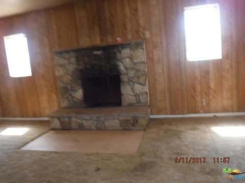 7111 Tamarisk Ave, Yucca Valley, CA 92284 photo 5