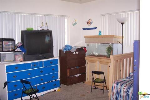 8055 Aster Ave, Yucca Valley, CA 92284 photo 17
