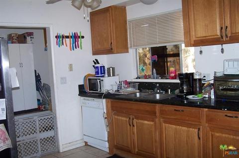 8055 Aster Ave, Yucca Valley, CA 92284 photo 8