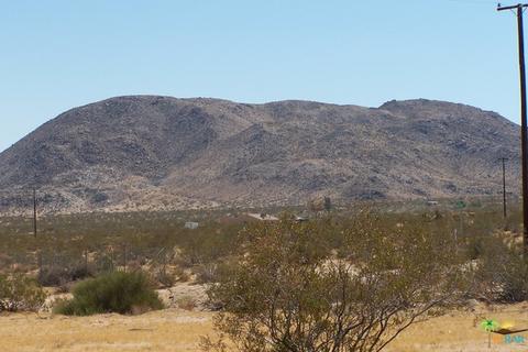 4630 Acoma, Landers, CA 92285 photo 8