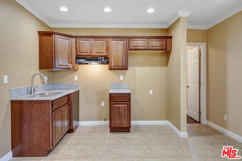 10201 Locust Ave, Bloomington, CA 92316 photo 6