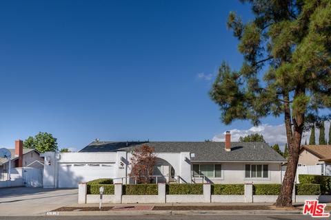 743 Bennett St, Simi Valley, CA 93065 photo 1