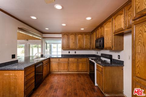 743 Bennett St, Simi Valley, CA 93065 photo 5