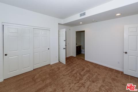3006 Moonlight Park Ave, Oxnard, CA 93036 photo 2