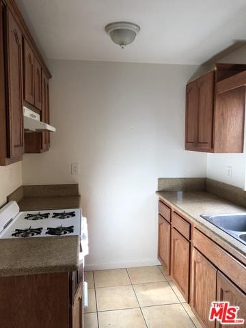 1208 E Barcelona Pl, Long Beach, CA 90813 photo 4