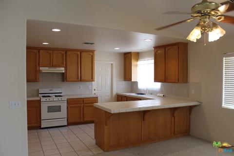 7330 Del Monte Ave, Yucca Valley, CA 92284 photo 3