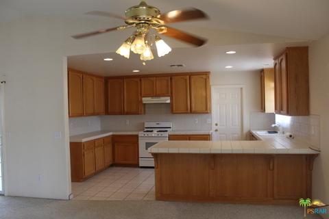 7330 Del Monte Ave, Yucca Valley, CA 92284 photo 4