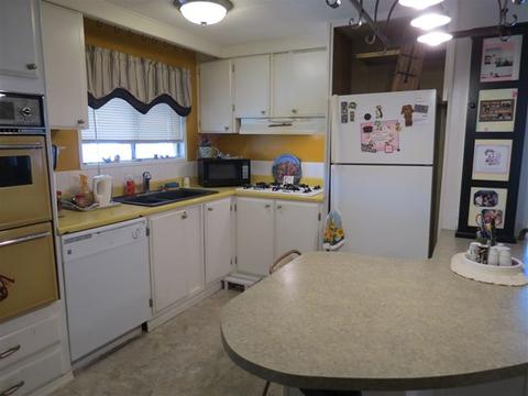 1010 E Bobier Dr #SPC 1, Vista, CA 92084 photo 2