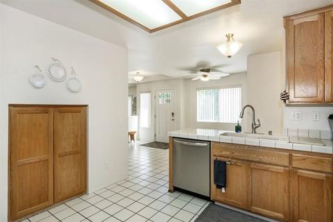 930 Buckeye Ct, El Cajon, CA 92021 photo 6