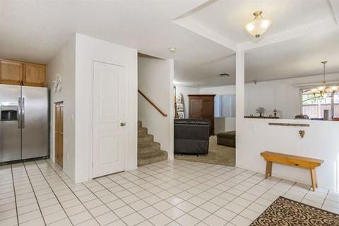 930 Buckeye Ct, El Cajon, CA 92021 photo 2